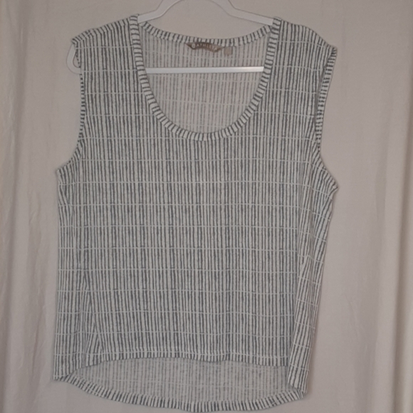 Athleta High Low Hem Striped Muscle Tank - Picture 2 of 8